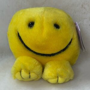 Vintage 1994 Swibco Puffkins HAPPY Stuffed Plush Yellow Smiley Face #6684 W/TAG